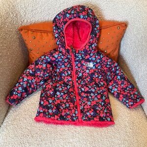 The North Face Girls Infant Reversible Hooded  Jacket , Purple  Size 6-12 Months